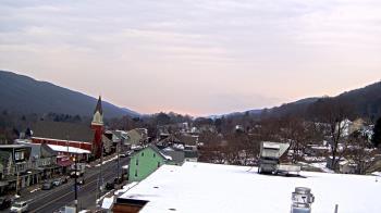 Weather camera view of Line Mountain ES Trevorton.