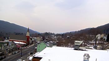 Weather camera view of Line Mountain ES Trevorton.