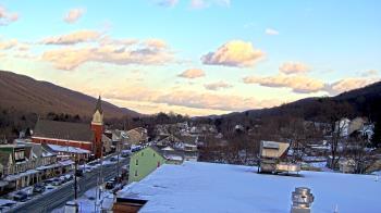 Weather camera view of Line Mountain ES Trevorton.