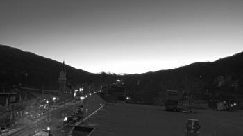 Weather camera view of Line Mountain ES Trevorton.