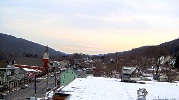 Weather camera view of Line Mountain ES Trevorton.