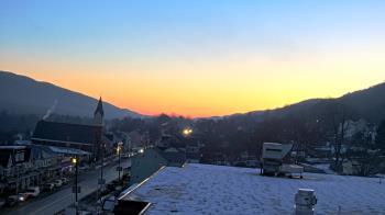 Weather camera view of Line Mountain ES Trevorton.