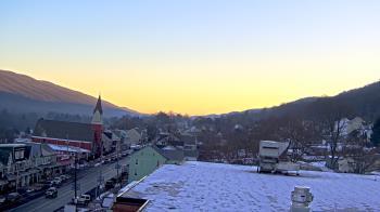 Weather camera view of Line Mountain ES Trevorton.