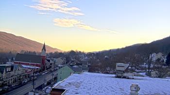 Weather camera view of Line Mountain ES Trevorton.