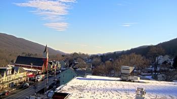 Weather camera view of Line Mountain ES Trevorton.