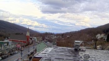 Weather camera view of Line Mountain ES Trevorton.