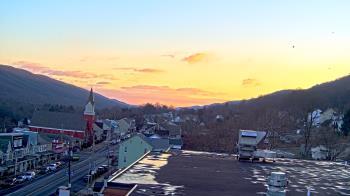 Weather camera view of Line Mountain ES Trevorton.