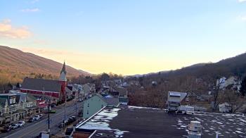 Weather camera view of Line Mountain ES Trevorton.