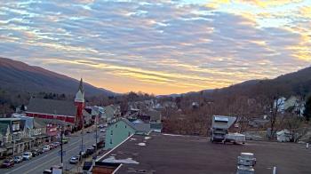 Weather camera view of Line Mountain ES Trevorton.