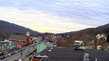 Weather camera view of Line Mountain ES Trevorton.