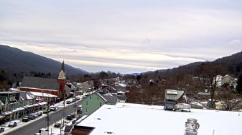 Weather camera view of Line Mountain ES Trevorton.