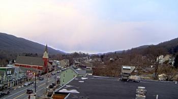 Weather camera view of Line Mountain ES Trevorton.