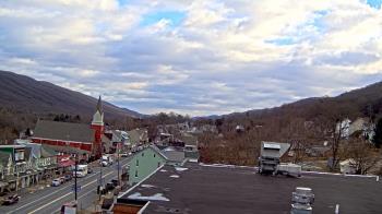 Weather camera view of Line Mountain ES Trevorton.