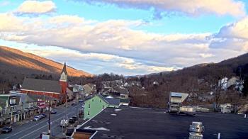 Weather camera view of Line Mountain ES Trevorton.