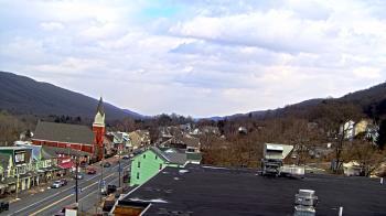 Weather camera view of Line Mountain ES Trevorton.