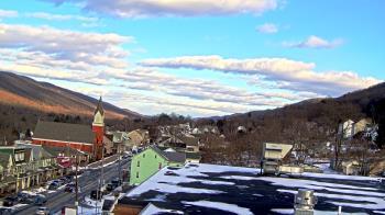 Weather camera view of Line Mountain ES Trevorton.