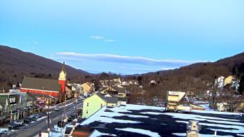 Weather camera view of Line Mountain ES Trevorton.