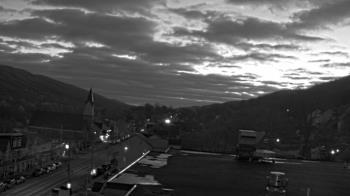 Weather camera view of Line Mountain ES Trevorton.