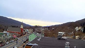 Weather camera view of Line Mountain ES Trevorton.