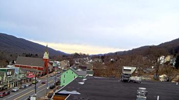 Weather camera view of Line Mountain ES Trevorton.