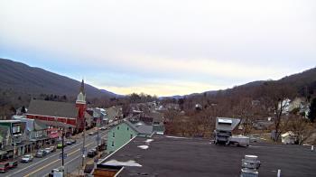 Weather camera view of Line Mountain ES Trevorton.