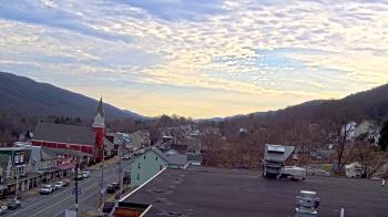 Weather camera view of Line Mountain ES Trevorton.