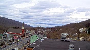 Weather camera view of Line Mountain ES Trevorton.