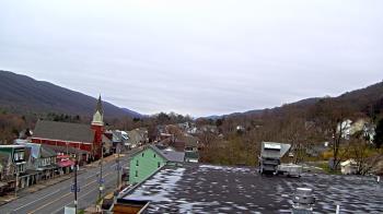 Weather camera view of Line Mountain ES Trevorton.