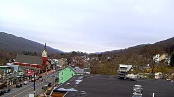 Weather camera view of Line Mountain ES Trevorton.