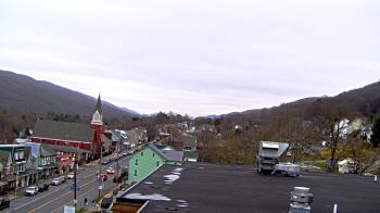 Weather camera view of Line Mountain ES Trevorton.