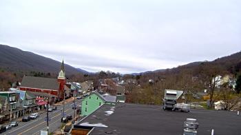 Weather camera view of Line Mountain ES Trevorton.