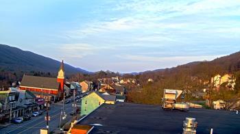 Weather camera view of Line Mountain ES Trevorton.