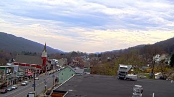 Weather camera view of Line Mountain ES Trevorton.