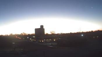 Weather camera view of Joyce ES.