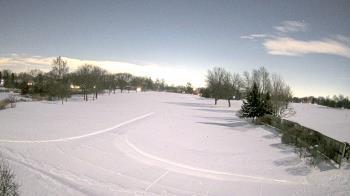 Weather camera view of Village Links of Glen Ellyn.