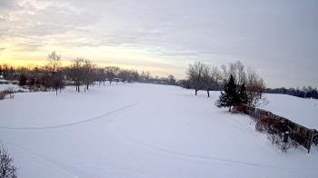 Weather camera view of Village Links of Glen Ellyn.