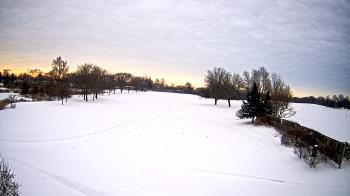 Weather camera view of Village Links of Glen Ellyn.