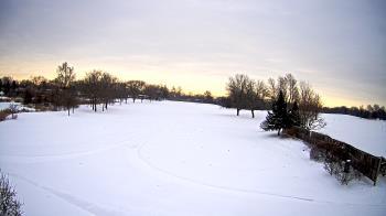 Weather camera view of Village Links of Glen Ellyn.