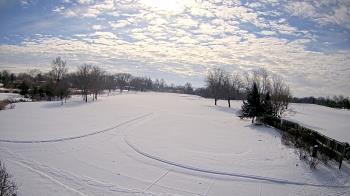Weather camera view of Village Links of Glen Ellyn.