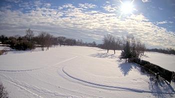 Weather camera view of Village Links of Glen Ellyn.
