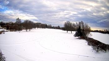 Weather camera view of Village Links of Glen Ellyn.