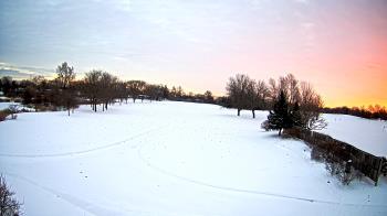 Weather camera view of Village Links of Glen Ellyn.