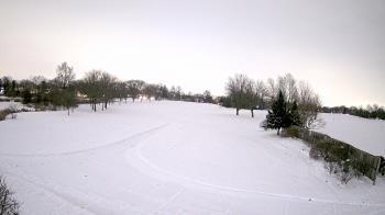 Weather camera view of Village Links of Glen Ellyn.