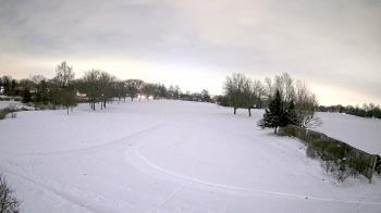 Weather camera view of Village Links of Glen Ellyn.