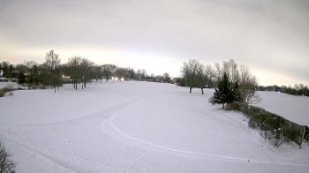 Weather camera view of Village Links of Glen Ellyn.
