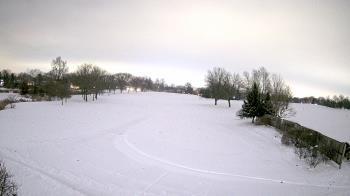 Weather camera view of Village Links of Glen Ellyn.