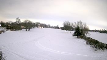 Weather camera view of Village Links of Glen Ellyn.