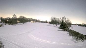 Weather camera view of Village Links of Glen Ellyn.