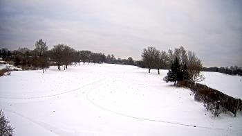 Weather camera view of Village Links of Glen Ellyn.