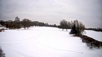 Weather camera view of Village Links of Glen Ellyn.